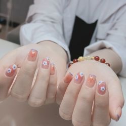 -Fanni美甲美睫皮肤管理