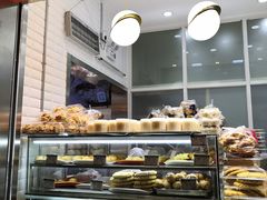 面包甜点陈列柜-白玉兰食品(甜云店)
