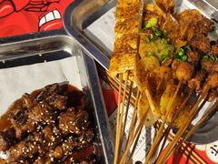 -李双猪·小龙虾·烧烤·羊肉煲(乐山店)