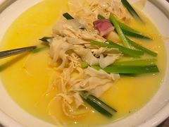 -港丽餐厅(来福士店)