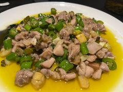 -万重锦·人文川菜馆(骡马市店)