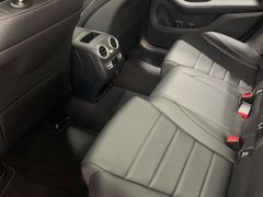 -上海星瀚奔驰4S店(红柳路店)