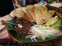 -月亮眼花园餐厅书吧酒吧