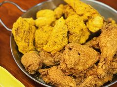 -BHC炸鸡(明洞总店)