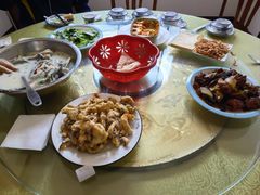 -美顺香食府鱼头老店(雪野湖店)