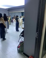 -单色舞蹈