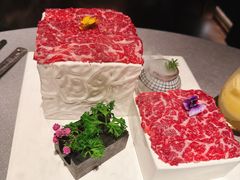 -左庭右院鲜牛肉火锅黑金店(陆家嘴中心店)