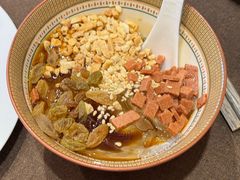 -小天鹅火锅·一线江景洪鼎旗舰店(洪崖洞店)