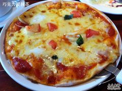 超多cheese的披萨-BISTROFIORE美伊娜(伊犁南路店)