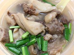 招牌牛羊杂汤-牛师傅广式药膳牛骨汤美食(江南西店)