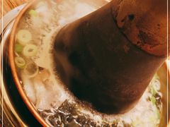 -洞庭洲·防空洞火锅·烧烤·铜锅涮肉(新百广场店)