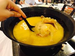 -鲜入围煮花胶鸡海鲜火锅