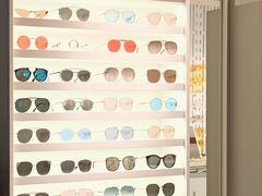 -目艮眼镜SHOWROOM(品牌集合店)