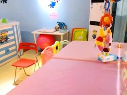 -雏芽婴幼儿游泳·小美医生小儿推拿(西村店)