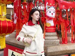 -王府井奥莱临潼小镇(临潼店)