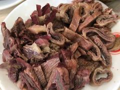 -闫家驴肉老店(华电一校店)