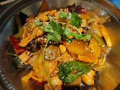 -红渡小香·牛肉麻辣香锅(车站南路店)