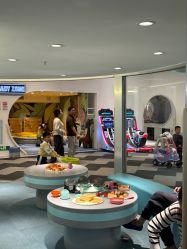 -MINI MARS 脚下的城市乐园·餐饮·派对(静安江宁店)