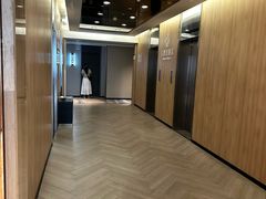 -天鹅恋酒店(大坪龙湖时代天街石油路地铁站店)