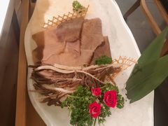 -左庭右院鲜牛肉火锅(浦江欢乐颂店)