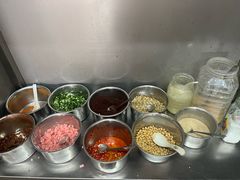 -陆师傅砂锅烫菜(圆通街店)
