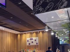 -飨食汇全日制餐厅·昆山皇冠假日酒店(九方店)