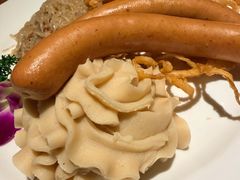 巴伐利亚香肠拼盘-宝莱纳啤酒花园餐厅PAULANER BRAUHAUS Nanjing(广州路店)