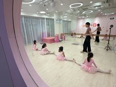 -韵姿少儿舞蹈(北外滩校区)