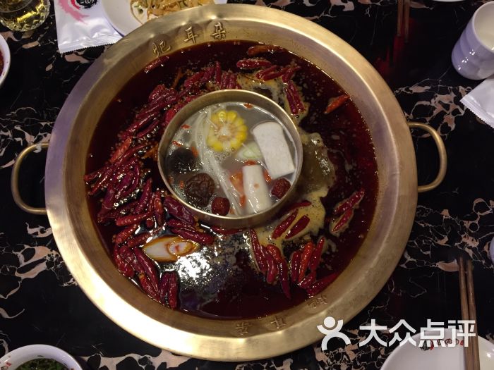 重庆耙耳朵火锅-牛油蹄花鸳鸯锅图片-上海美食-大众点评网