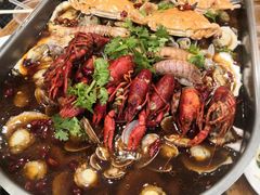 -老东镇啤酒屋海鲜加工·蒸汽海鲜·海鲜烧烤(台东店)