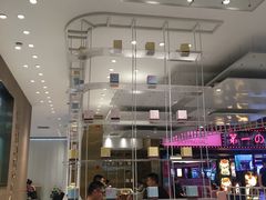 大堂-奈雪的茶(湖滨银泰in77C区PRO店)