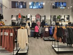 -lululemon(比斯特购物村店)