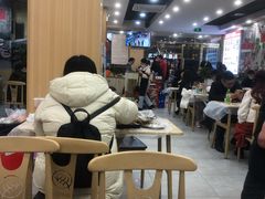 -江城燕子大排档(江汉路步行街店)