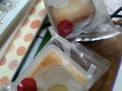 蜜瓜和原味凤梨酥-奇华饼家(又一城店)