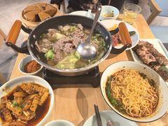 -全牛匠·乐山跷脚牛肉(新中关店)