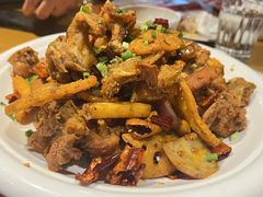 -三人行骨头王火锅(长寿店)