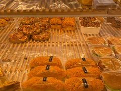 -绿姿鲜奶烘焙(世南西路店)