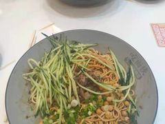 火爆双椒牛肉拌面-吃面侠(洋货市场店)
