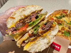 -必胜客(WOW中心城店)