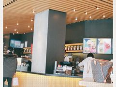 -星巴克(大宁店)