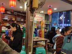 大堂-丹丹妹苗家砂锅酸辣烫