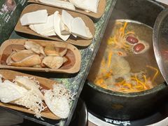 -芸山季·云南山珍菌火锅(人民广场来福士店)