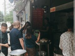 等位区-蓉城西二道无名冒菜(西二道街店)
