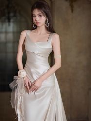 -艾米丽婚纱礼服