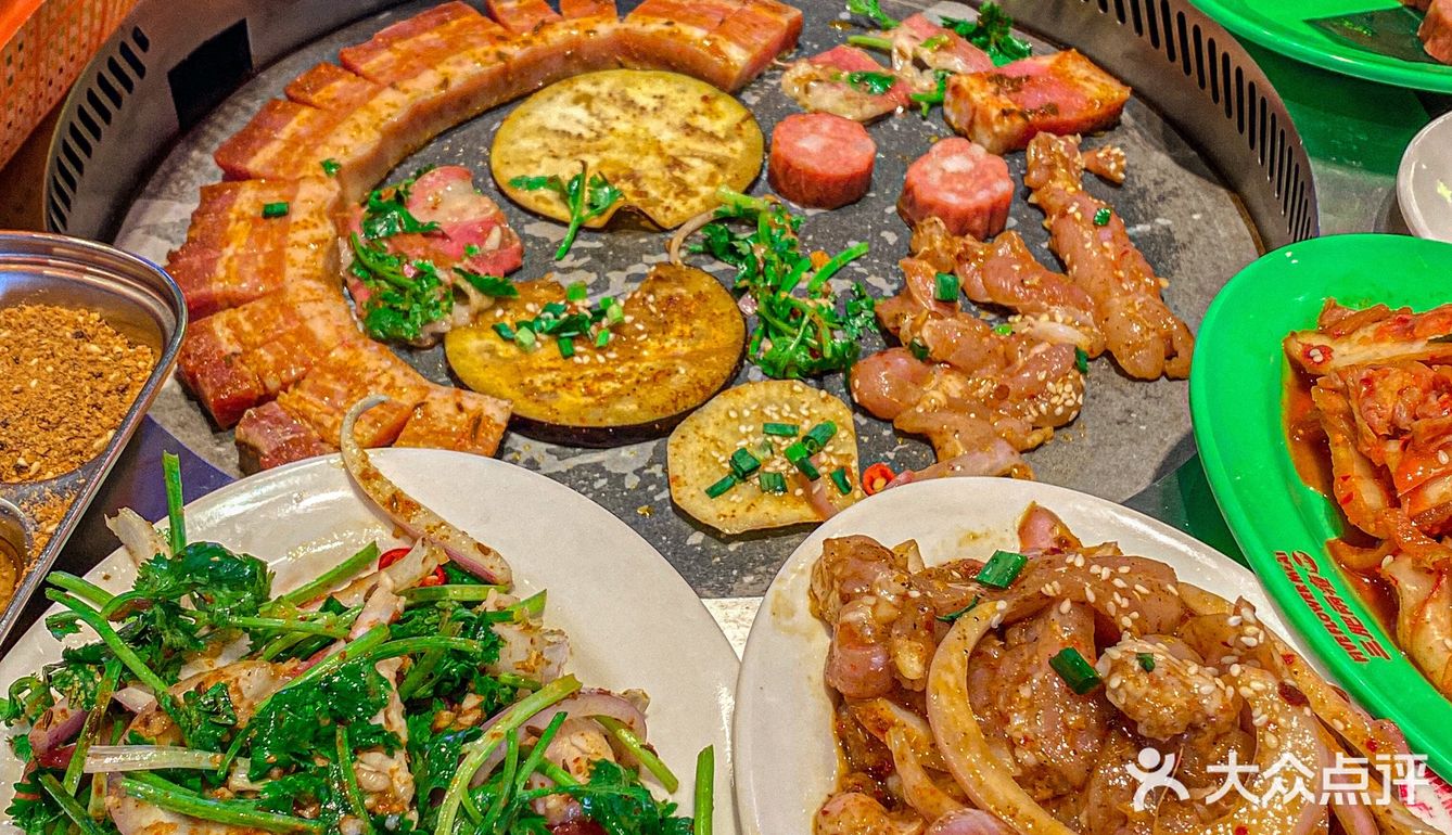 ‼️朋友带我来吃的烤肉 ‼️做梦都在吧唧嘴[流泪]