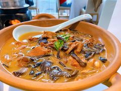 小鸡炖榛蘑-止观小馆·辽河口渔家菜(王府井店)