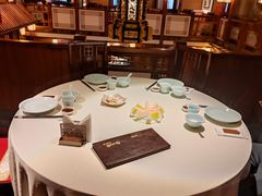 -成隆行·蟹王府(九江路店)