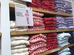 -优衣库(上海虹口龙之梦店)