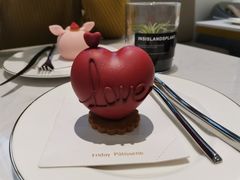 -Fridi Patisserie Cafe