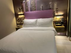 -柏槿酒店(罗湖口岸向西地铁站店)